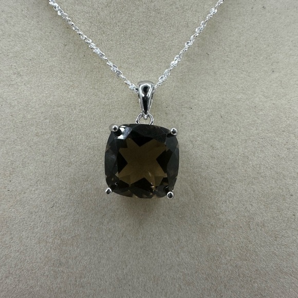 Faceted Square Smoky Quartz Pendant on Silver Chain - Picture 2 of 11